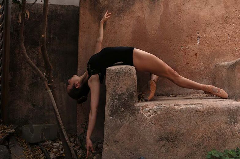 Le lezioni di yoga risolvono non solo problemi fisici, ma anche psicologici.