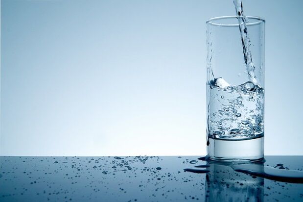 Acqua per perdita di peso